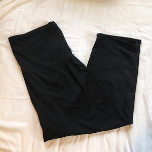 Active Maternity Capri Leggings